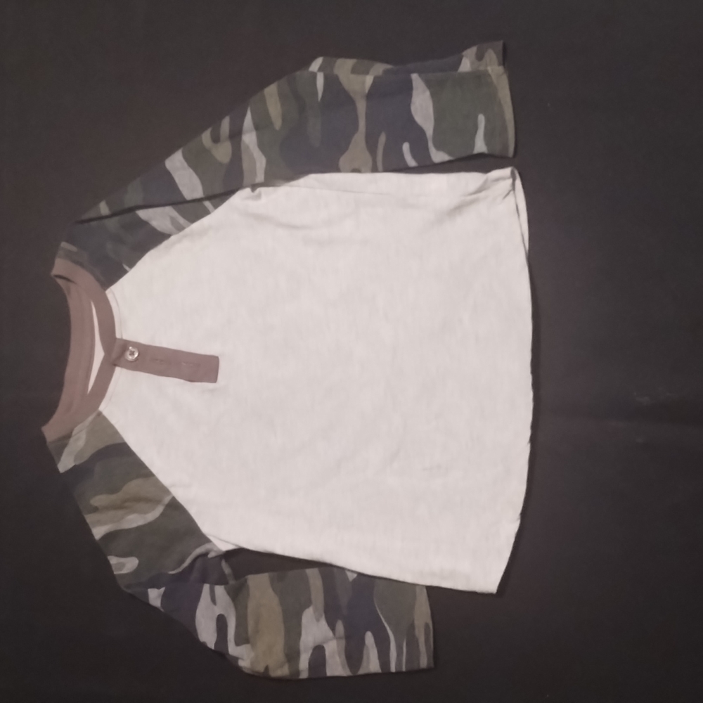 Epic Thread Boys Long Sleeve Tee Shirt 1/4 button up Size 5 60%Cotton 40% Poly